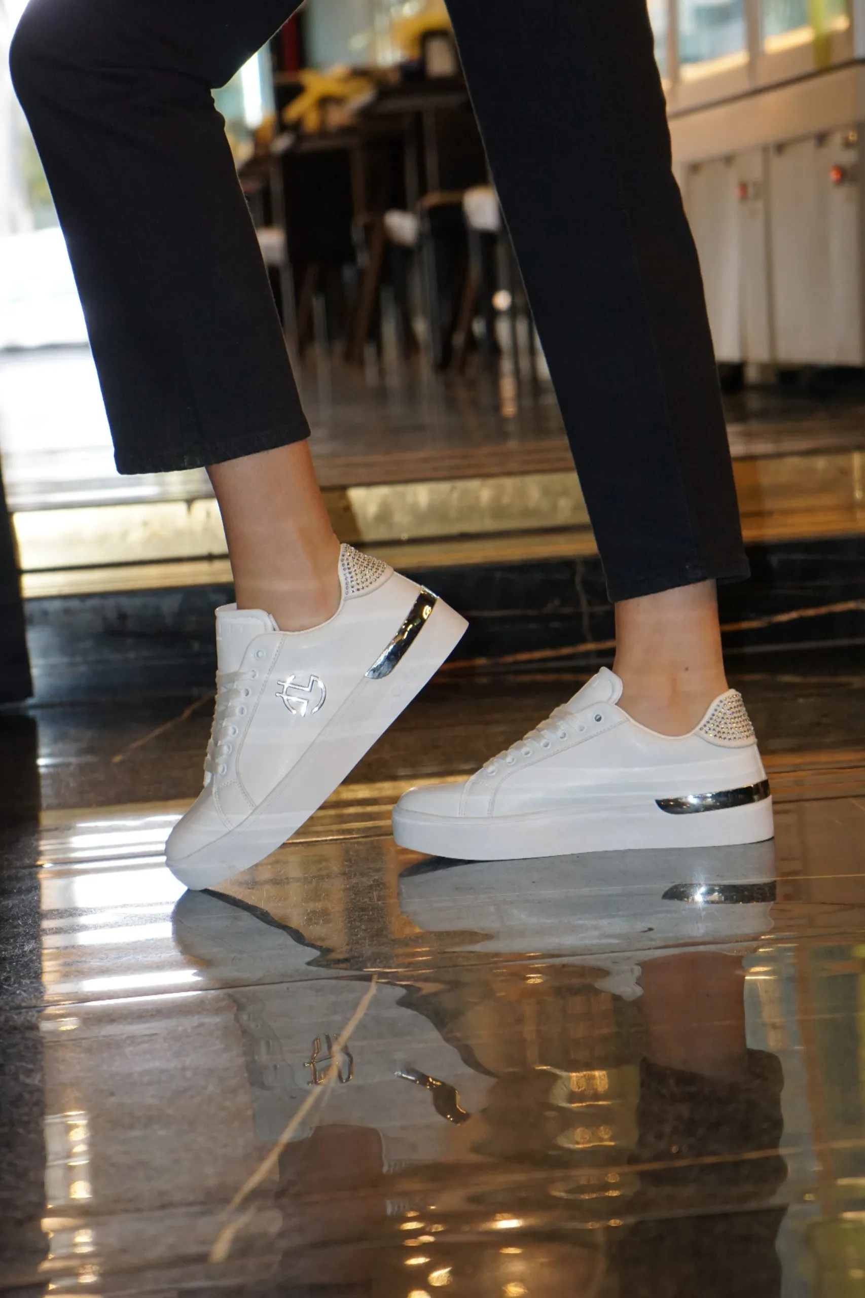 Gaelle sneakers everday