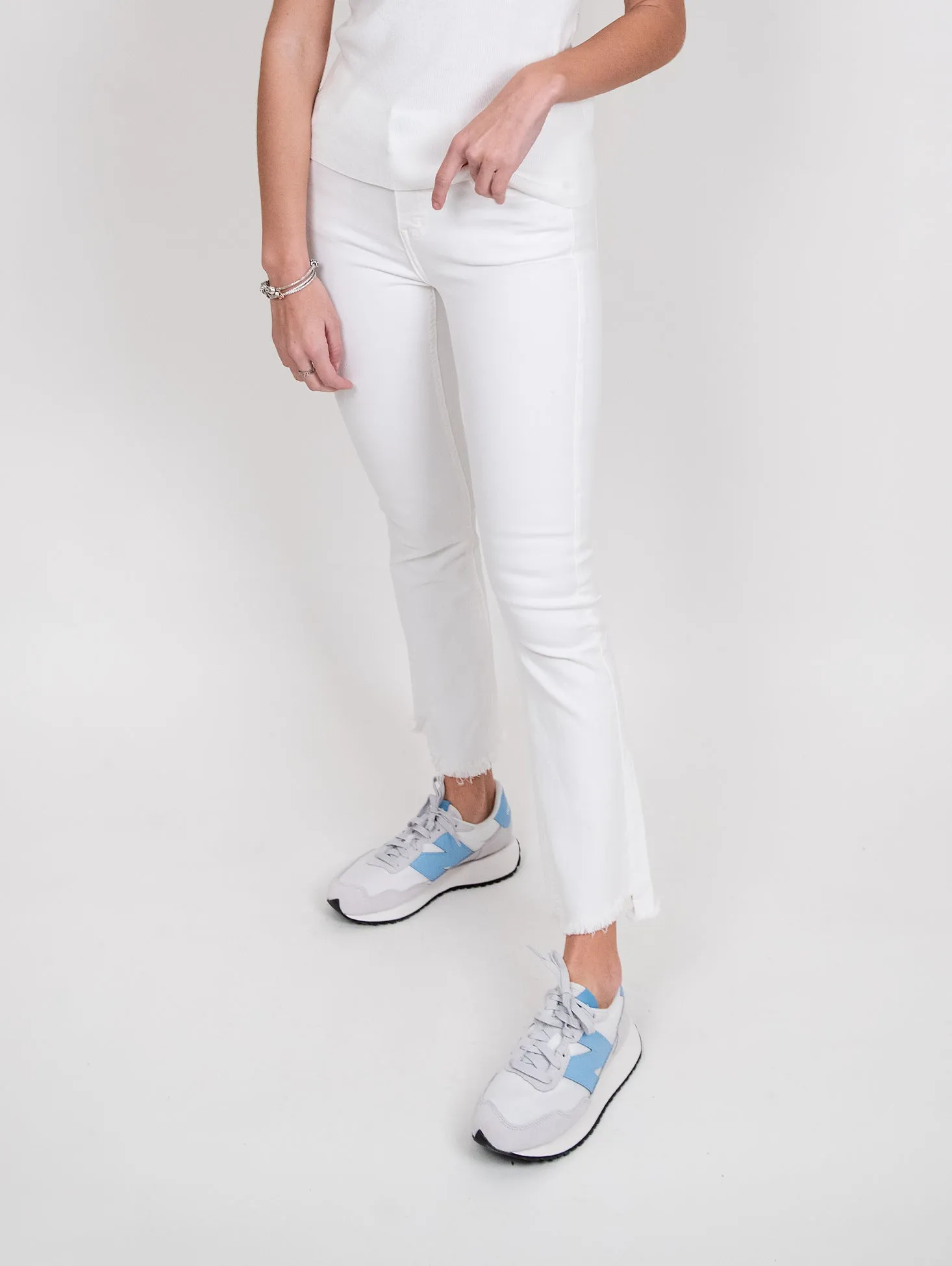 Pantalone 5 tasche sfrangiato bianco